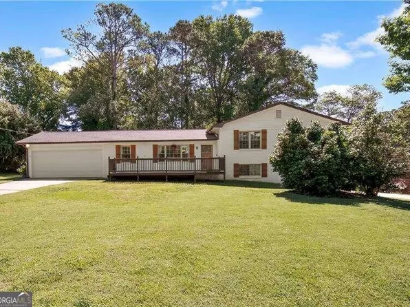 3166 Shelia Robin Trl, Marietta, GA 30066