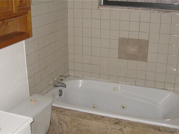 4th image of 7134 34th Ave N