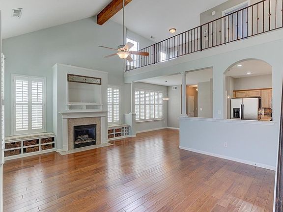 2nd image of 945 Cairn Creek Dr