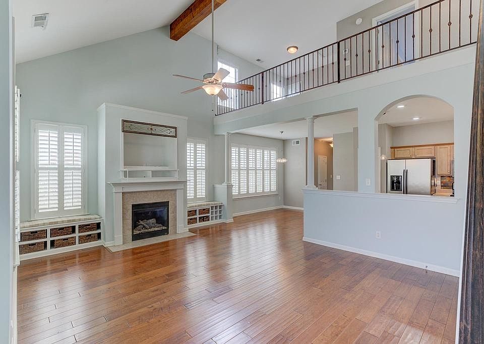 1st image of 945 Cairn Creek Dr