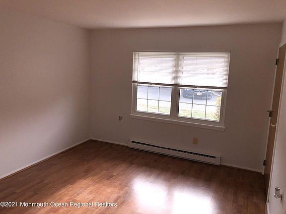4th image of 993 Argyll Cir #C