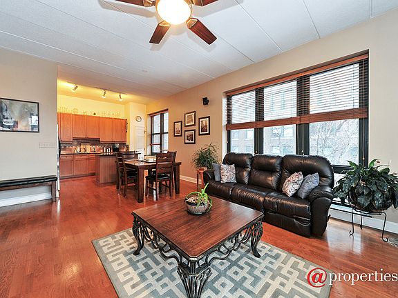 Living Room / Dining Room