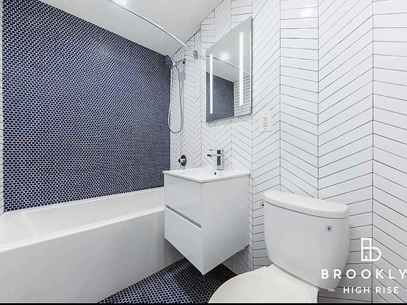 5th image of 11 Crooke Ave #1R