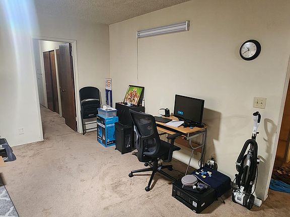 3rd image of 139 Diamond St APT C