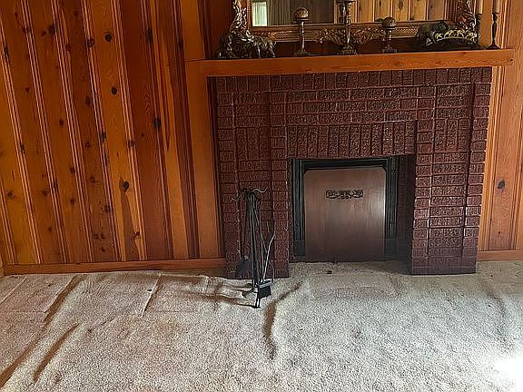 3rd image of 3619 Valley St