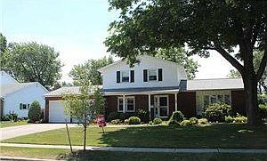 1st image of 24 Willowgrove E