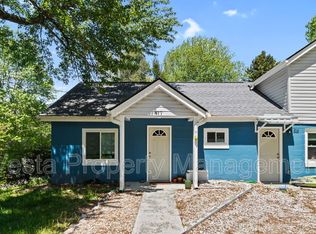 817 Oakdale Rd, Waynesville, NC 28786
