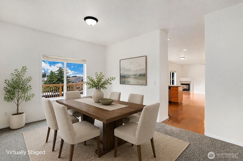 5th image of 7123 33rd Avenue NE