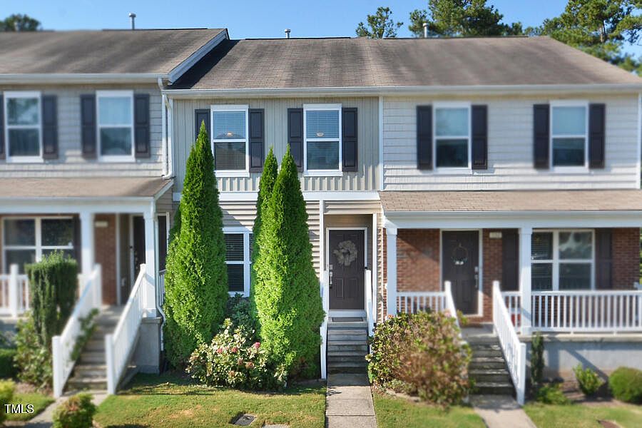1st image of 100 Stratford Lakes Dr Unit 112