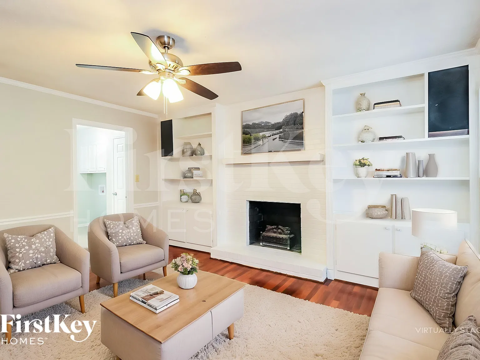 4 bed, 2.5 bath, 2104 sqft, $1,935 — Photo 3
