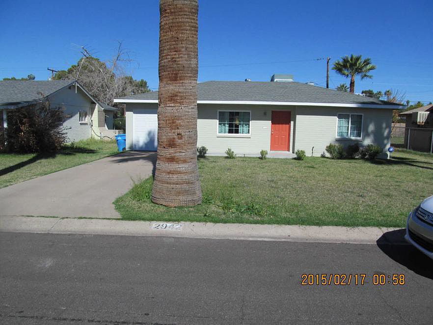 1st image of 2942 E Earll Dr