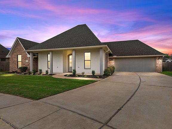 2nd image of 609 Stowe Cir