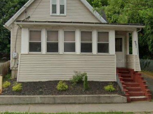 961 Clifford Ave