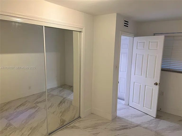 4337 SW 49th St — Photo 13