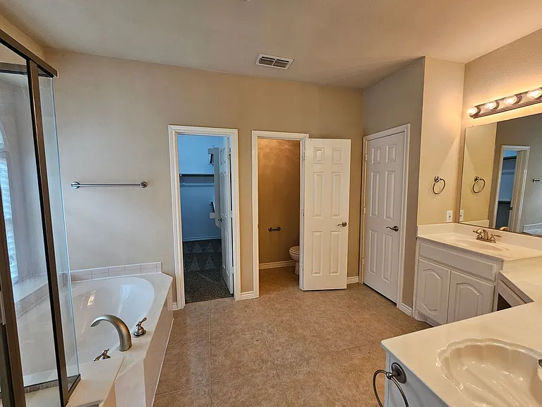305 Cold Mountain Trl — Photo 35