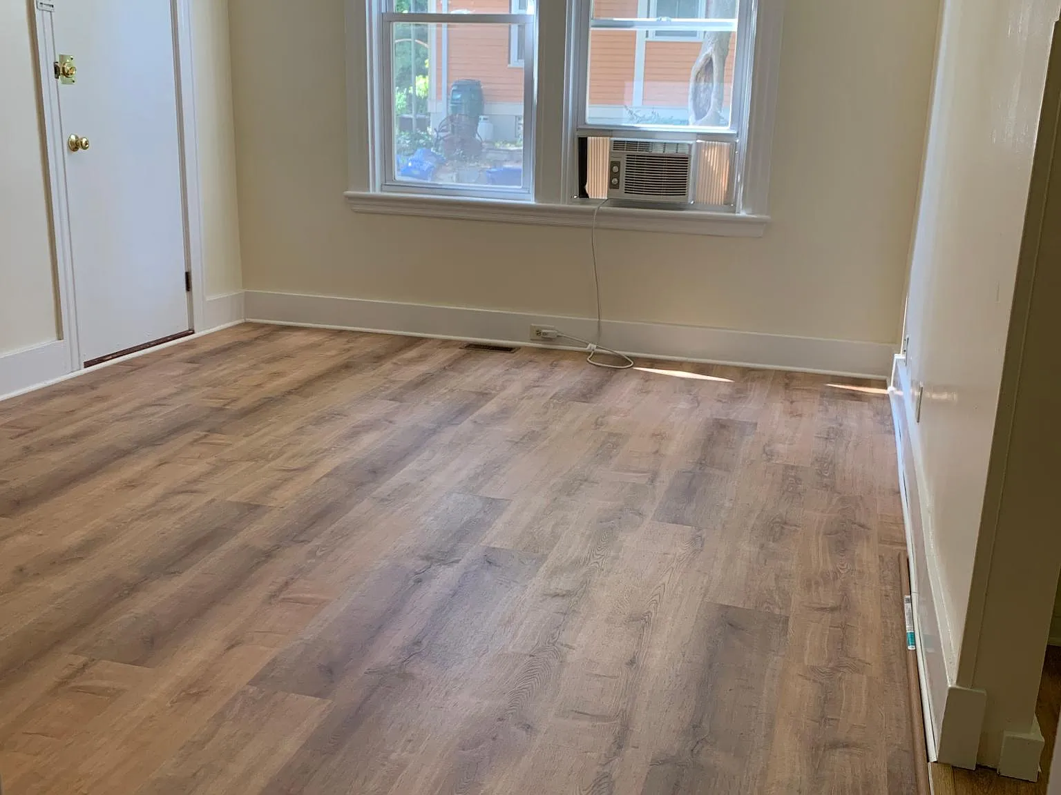 Studio, 490 sqft, $1,600 — Photo 3