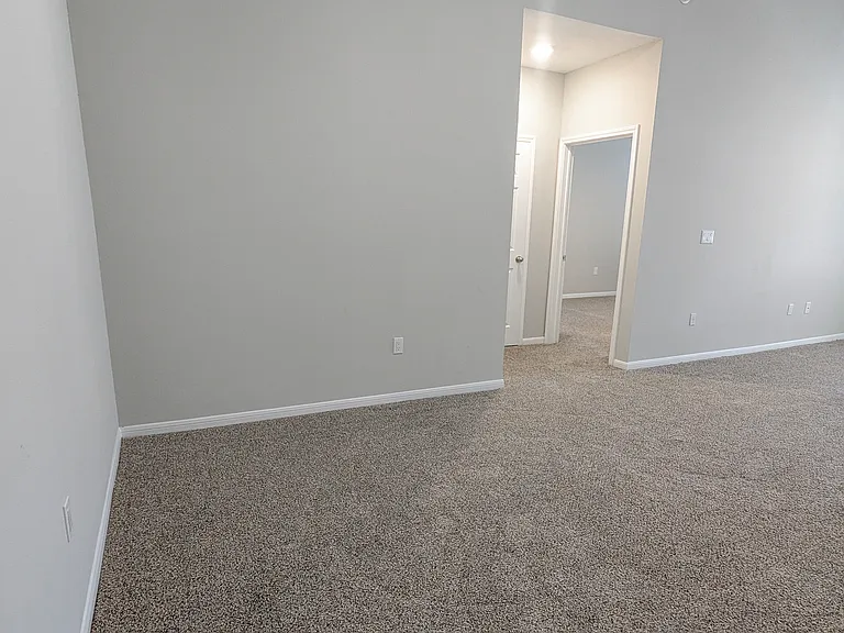 Woodland Hills — Photo 34