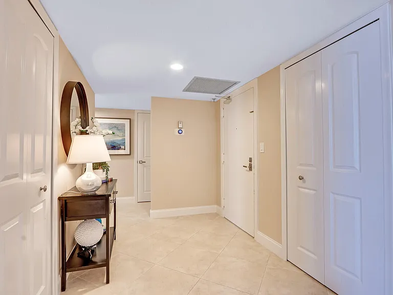 4200 N Ocean Dr #2-802 — Photo 2