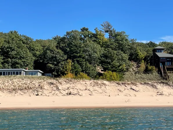 2750 S Glen Rd, Shelby, MI 49455
