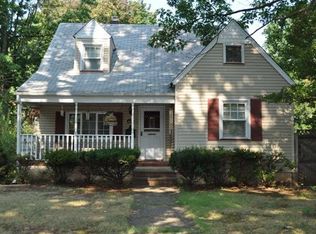 49 Main St, Metuchen, NJ 08840