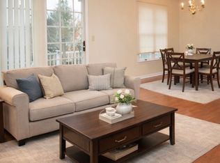 26 Smithfield Ct, Basking Ridge, NJ 07920