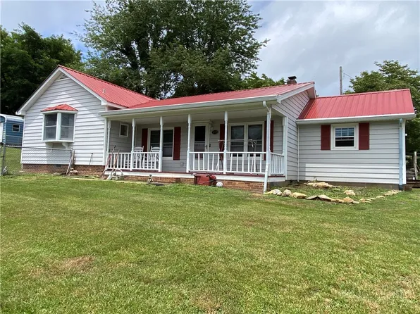 512 Bare Street, West Jefferson, NC 28694