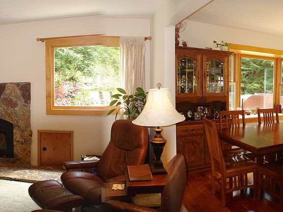 Living Room/ Kitchen