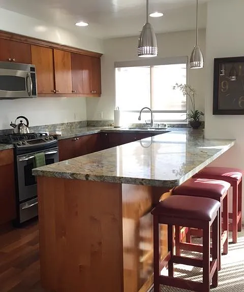 833 Felspar St — Photo 3