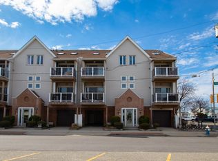 83 Pacific Blvd, Long Beach, NY 11561