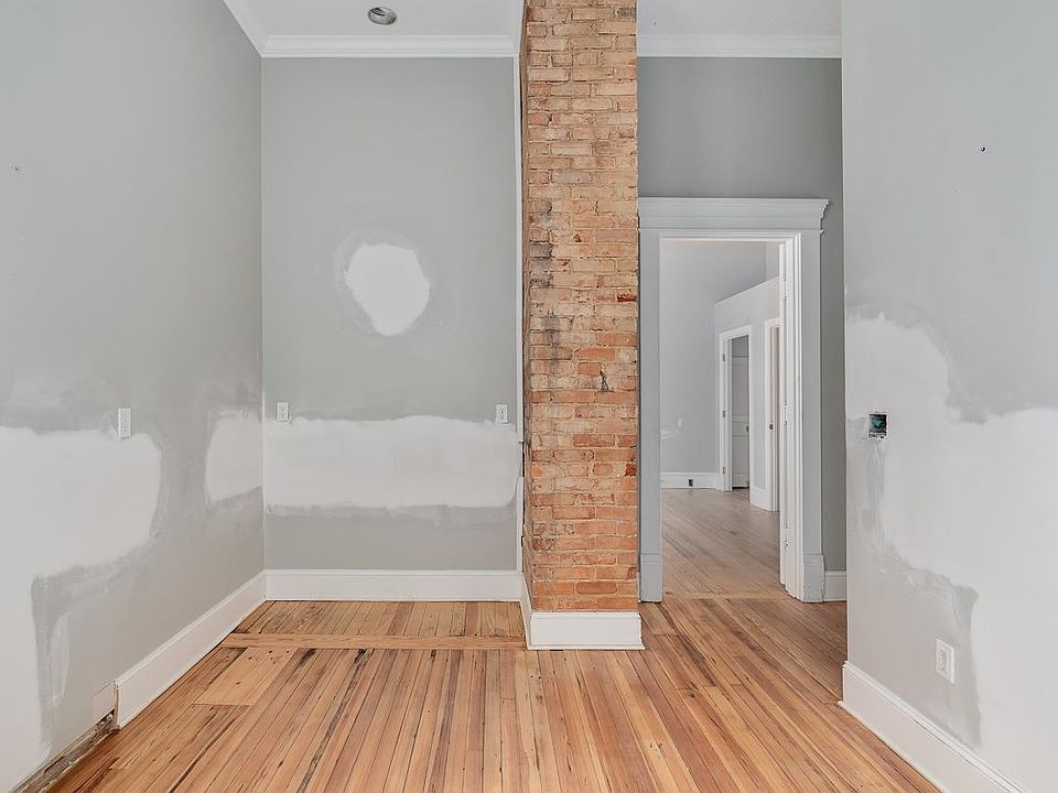 28th image of this home