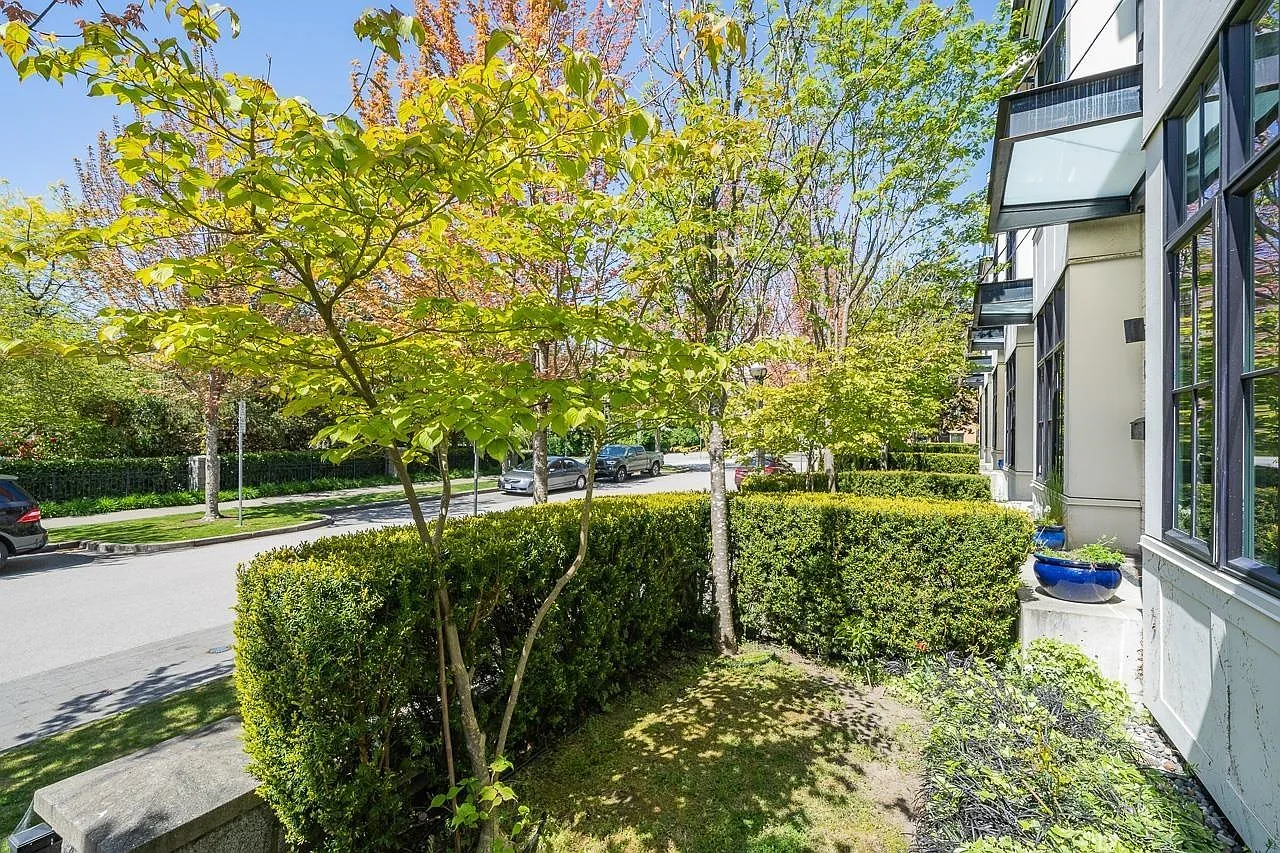 1 bed, 200 sqft, $2,000 — Photo 2