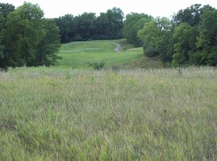 Bos Landen Dr, Pella, IA 50219