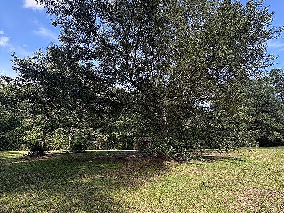 3rd image of 44 Plantation Rd