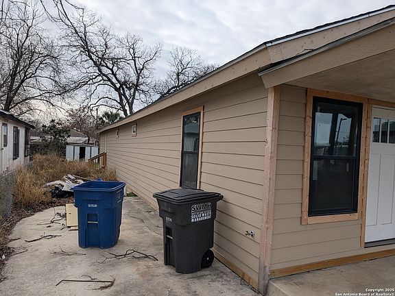 4th image of 124 Parkview