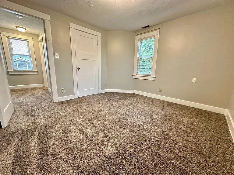 1828 Hazel Ave — Photo 15