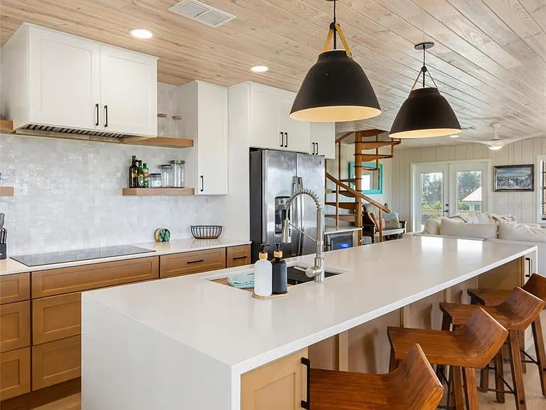 9498 Alborado Rd — Photo 10