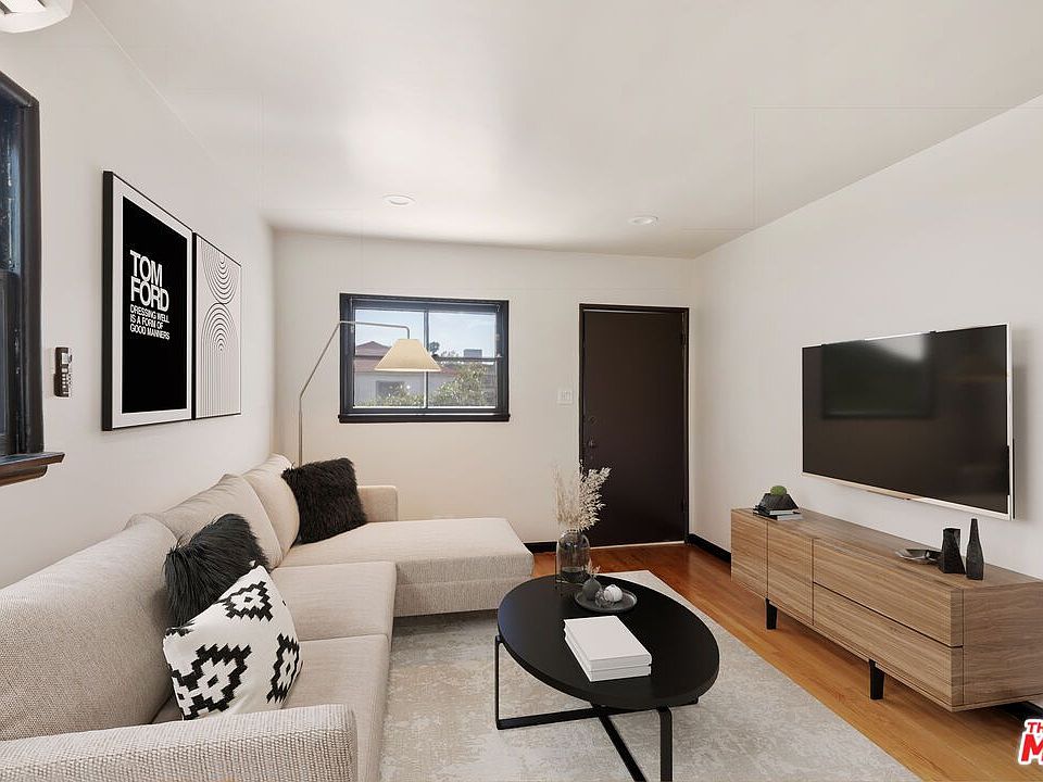 1st image of 1628 Edgecliffe Dr #1/2