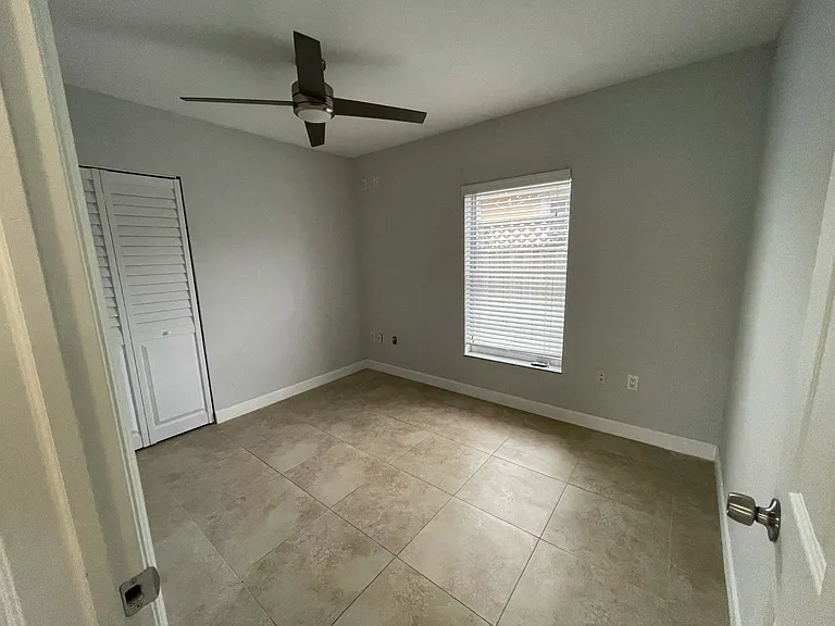 2643 SW 64th Ave — Photo 16