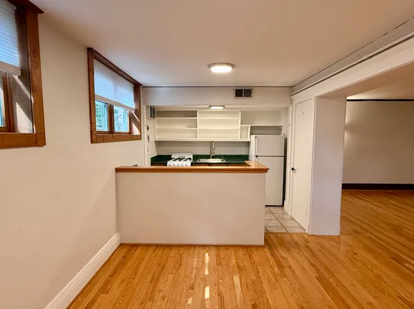 725 N Corona St APT 5, Denver, CO 80218