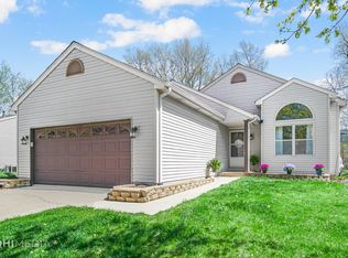 59 Westside Park Dr, Valparaiso, IN 46385