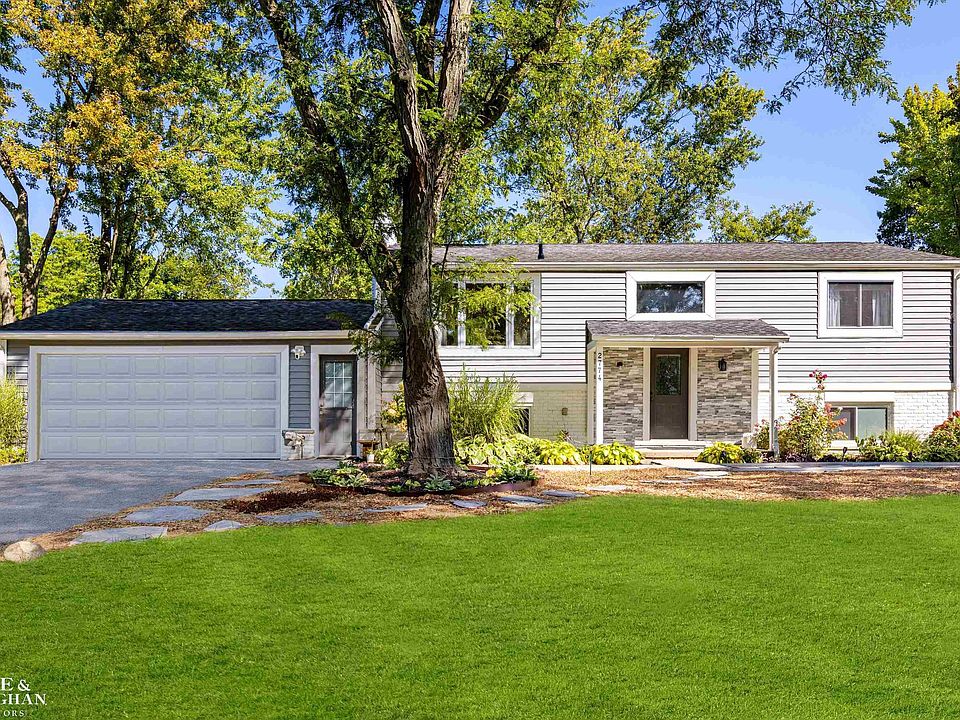 1st image of 2774 Palmerston Dr