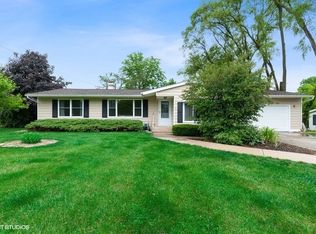 1314 Jasper Dr, McHenry, IL 60051
