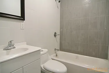 Rented by aptsandlofts.com