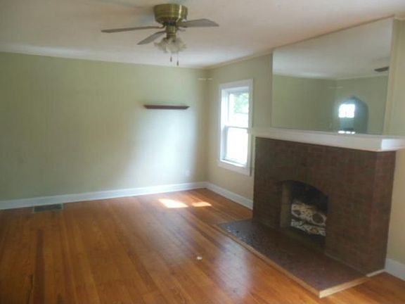 5th image of 40 E Hanna Ave