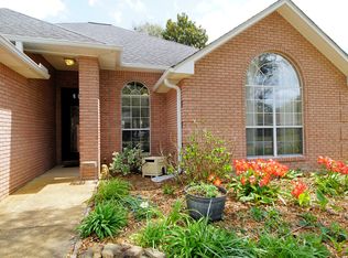 833 Whitrock Ln, Fort Walton Beach, FL 32547