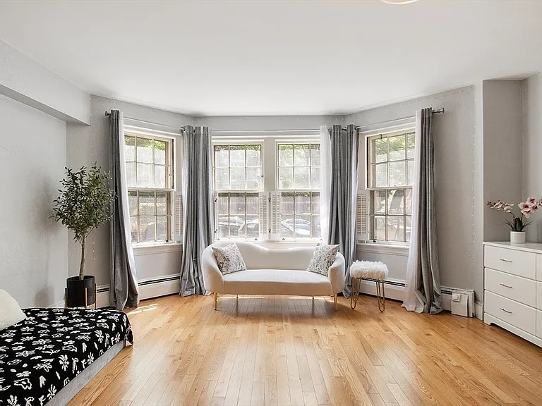 250 Beacon St #1B — Photo 21