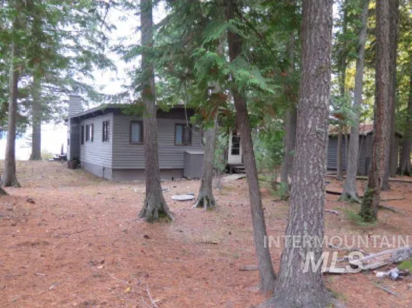 86 N Indian Creek Rd, Coolin, ID 83821