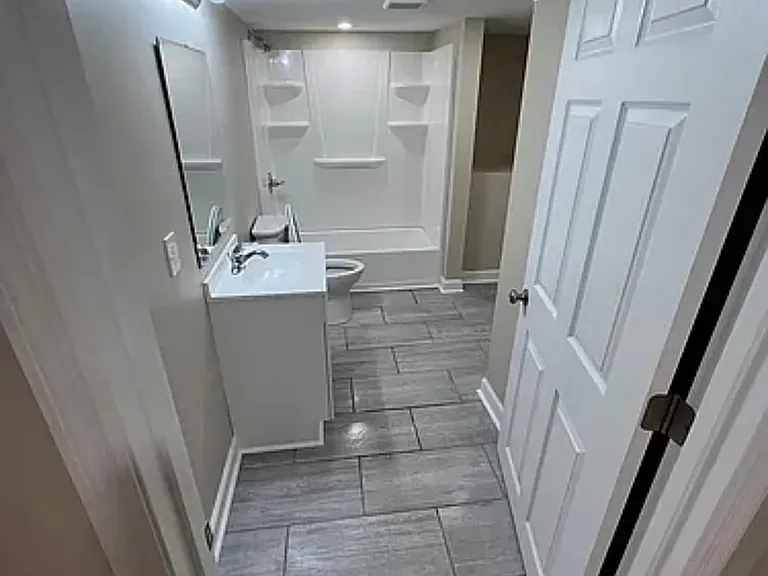 233 N Mulberry St #7 — Photo 7