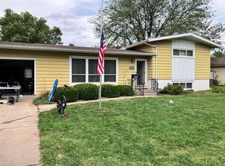 1201 Lyndon Rd, McPherson, KS 67460