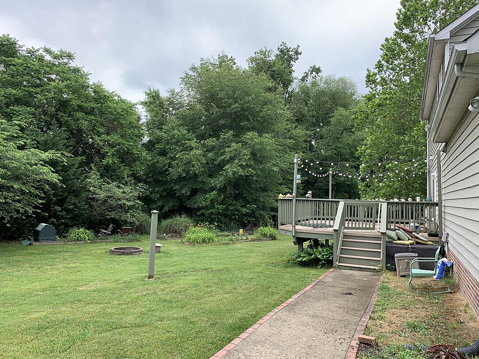 2nd image of 6108 N Willow Pond Dr